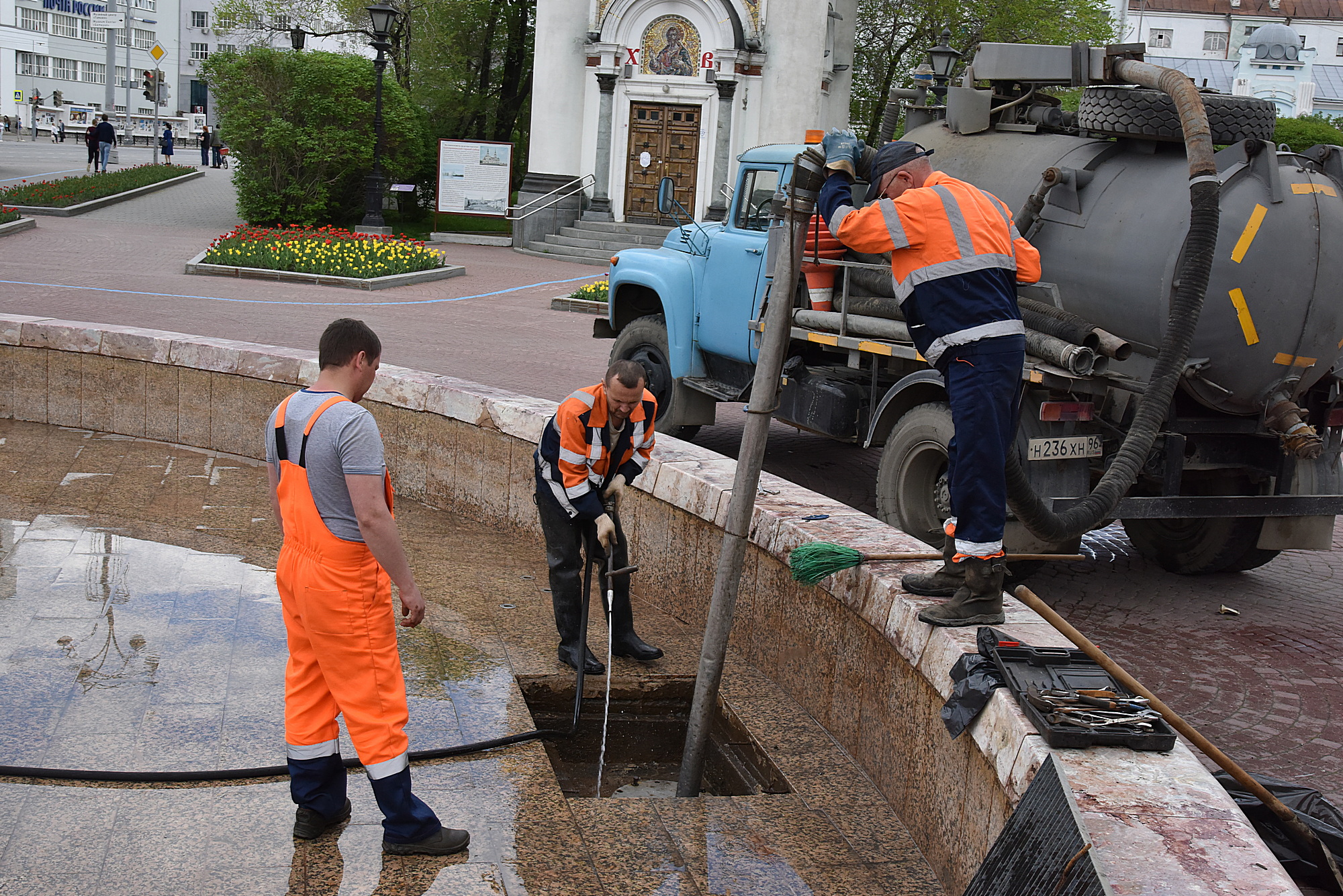 Наконец-то весна! В Екатеринбурге заработали первые фонтаны - «Уральский  рабочий»